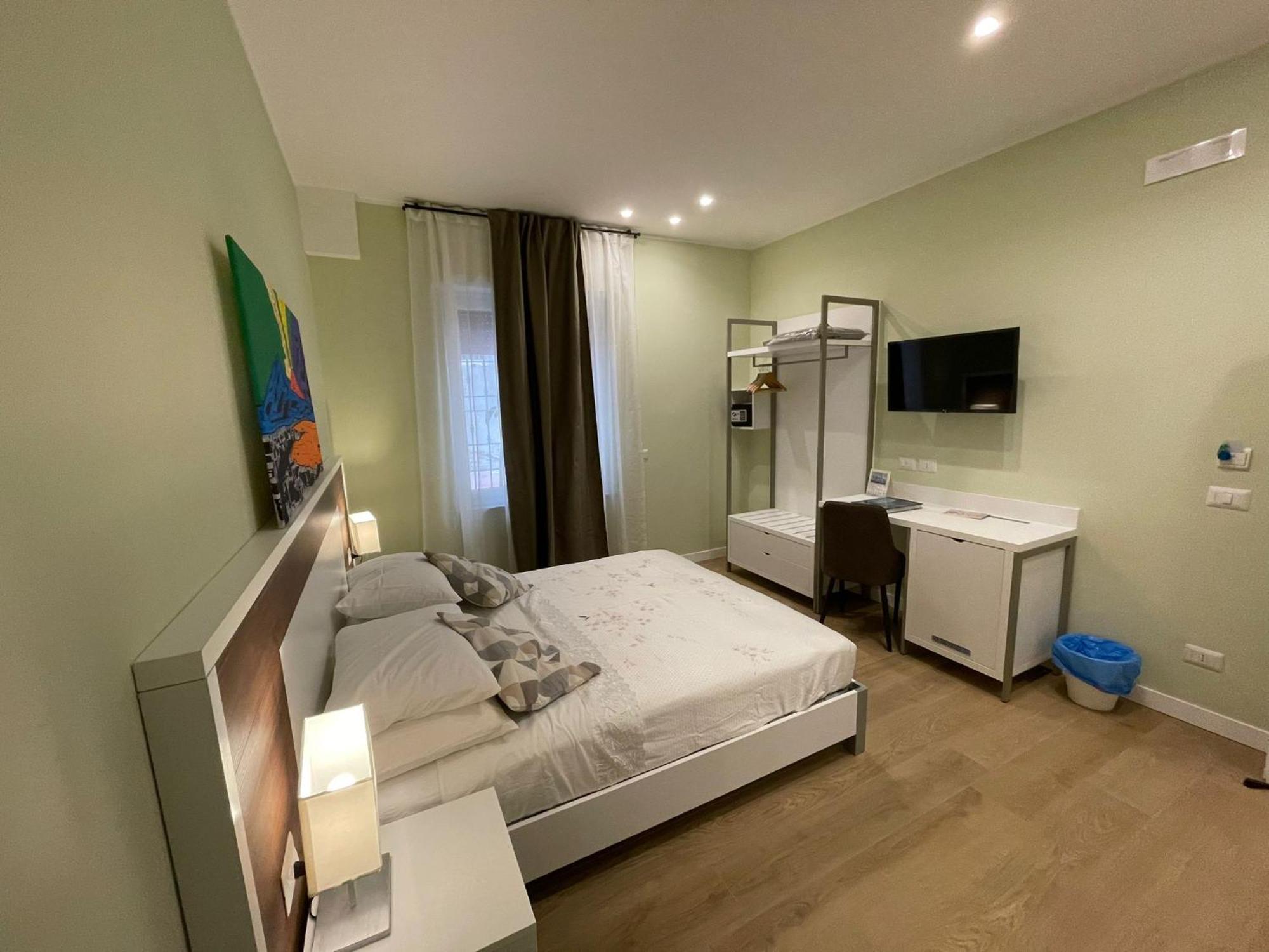 La Casa Di Ily Hotel Naples Exterior photo